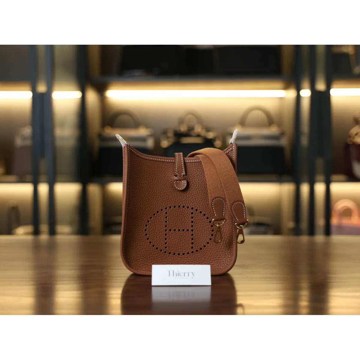 エヴリン ミニ クレマンス ゴールドゴールド金具 