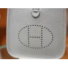 エヴリン ミニ クレマンス ブルーグラシエ ゴールド金具