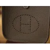 エヴリン ミニ クレマンス エトゥープ シルバー金具