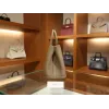 ガーデンパーティ 30 ネゴンダ エトゥープ