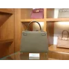 ケリー 25 エプソム エトゥープ シルバー金具