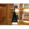 ケリー 25 トゴ ブラック シルバー金具
