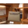 ケリー 28 エプソム エトゥープ シルバー金具
