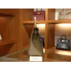 ケリー 28 エプソム エトゥープ ゴールド金具
