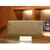 ケリー 28 エプソム エトゥープ ゴールド金具