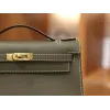 ケリーポシェット スイフト エトゥープ ゴールド金具