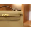 ケリーポシェット スイフト シャイ ゴールド金具