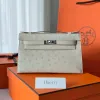 ケリーポシェット オーストリッチ パールグレー シルバー金具