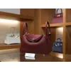 リンディ 26 クレマンス ルージュガランス シルバー金具