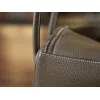 リンディ 26 クレマンス エトゥープ シルバー金具