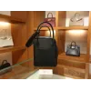 リンディ 30 クレマンス ブラック シルバー金具