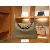 リンディ 30 クレマンス エトゥープ シルバー金具