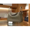 リンディ 30 クレマンス エトゥープ シルバー金具
