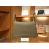 リンディ 30 クレマンス エトゥープ シルバー金具
