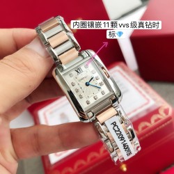 カルティエ「タンク・アングレーズ」ダイヤモンドモデル* 時計史に輝く永遠の名作～30.2mm×22.7mmスイス製Cal.057純正クォーツ  銀メッキサンギョウ仕様焼入れブルー鋼針 11個VVSグレード天然ダイヤ 1時計1シリアルナンバー・実物は写真よりも高級感があります  