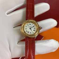 カルティエ「トリニティ」サークルモデル*中古市場で話題のレアアイテム～  金メッキシルバー+サファイアガラス 直径27mm（男女兼用）2WAYスタイリング エレガントな腕時計として トレンドのアームアクセサリーとして  伝統的な丸型に新風を吹き込む造形  軽量設計 サファイアガラス