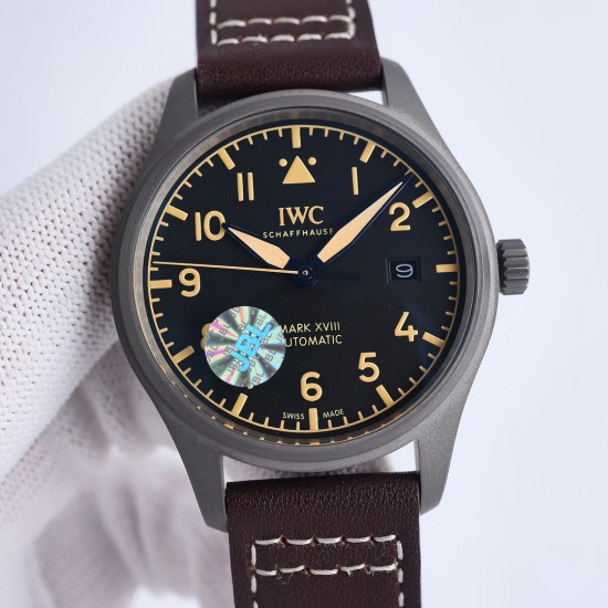 IWC アイ・ダブリュー・シー マークシリーズ フラッグシップモデル「スーパーチタニウム マーク XVIII」- IW327006、堂々登場! 素材・縫製・着け心地は本物100%再現。新開発のチタン製バックルも刻印・研磨が本物級で「見分け不可能」*三傑厳選メンズ機械式ムーブメント*SJが徹底的にこだわった超リアル実物写真を公開中 IWC アイ・ダブリュー・シー マークシリーズ フラッグシップモデル「スーパーチタニウム マーク XVIII」- IW327006、堂々登場! 素材・縫製・着け心地は本物100%再現。新開発のチタン製バックルも刻印・研磨が本物級で「見分け不可能」*三傑厳選メンズ機械式ムーブメント*SJが徹底的にこだわった超リアル実物写真を公開中