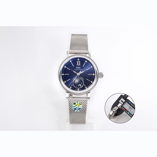 【JMF.Factory】匠の心が生んだ最高峰レプリカ*IWC アイ・ダブリュー・シー ポートフィノ デイ&ナイト Ref.IW659802(谷愛凌モデル)* 34mm×9.5mmのコンパクトケースが詩的な日替わり表示を表現。華やかなダイヤモンドセッティングと相まって、他を圧倒する美しさを実現。業界初の「超薄型ケース」を完全再現*正品を分解・計測し、厚み9.5mmを忠実に再現。星辰(昼夜表示盤)の位置も正品と寸分違わず市販の2824ムーブメントではなく, JMF独占開発の「美優達35180カスタム版」*を 【JMF.Factory】匠の心が生んだ最高峰レプリカ*IWC アイ・ダブリュー・シー ポートフィノ デイ&ナイト Ref.IW659802(谷愛凌モデル)* 34mm×9.5mmのコンパクトケースが詩的な日替わり表示を表現。華やかなダイヤモンドセッティングと相まって、他を圧倒する美しさを実現。業界初の「超薄型ケース」を完全再現*正品を分解・計測し、厚み9.5mmを忠実に再現。星辰(昼夜表示盤)の位置も正品と寸分違わず市販の2824ムーブメントではなく, JMF独占開発の「美優達35180カスタム版」*を