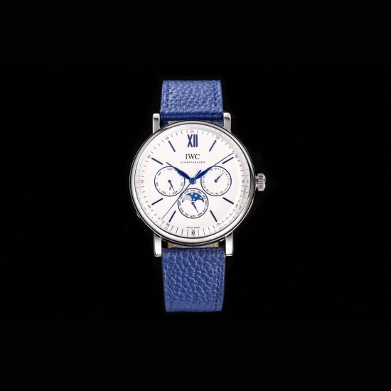 美貌の頂点、心を込めて魅せる*IWC(アイ・ダブリュー・シー)旗下で最も輝くスター万年の時を一瞬に凝縮。IWC パーペチュアルカレンダー ポートフィノの鑑賞をどうぞ! 82650型自社製ムーブメントを採用。動作は安定し、精度が高く、修理率ほぼゼロ!サイズ40mm。独自開発のCNC精密研磨技術で、オリジナルと同等の仕上げ! 12時位置の目盛りは細部までこだわり、1:1で銀メッキ文字盤を再現。両面反射防止コーティングを施したドーム型サファイアガラスで、高級感がさらに向上!特注の高級輸入牛革ベルトを使用。肌触 美貌の頂点、心を込めて魅せる*IWC(アイ・ダブリュー・シー)旗下で最も輝くスター万年の時を一瞬に凝縮。IWC パーペチュアルカレンダー ポートフィノの鑑賞をどうぞ! 82650型自社製ムーブメントを採用。動作は安定し、精度が高く、修理率ほぼゼロ!サイズ40mm。独自開発のCNC精密研磨技術で、オリジナルと同等の仕上げ! 12時位置の目盛りは細部までこだわり、1:1で銀メッキ文字盤を再現。両面反射防止コーティングを施したドーム型サファイアガラスで、高級感がさらに向上!特注の高級輸入牛革ベルトを使用。肌触