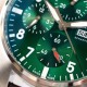 IWC(アイ・ダブリュー・シー)パイロット クロノグラフ 新型モデル IW388101/IW388103*スチールケースに洗練された造形美と明確なラインが特徴の新型パイロットウォッチが登場。従来モデルからサイズを41mmにコンパクト化し、現代男性の「ゴールドサイズ」として更に着けやすく進化しました。- 高精度なスチール仕上げ- 立体感あるデザインライン- 普遍的なスタイリング- パイロットウォッチの伝統的なコックピット計器風デザインを継承- 新開発のサファイアガラス裏蓋を採用- ETA7750をベースにI IWC(アイ・ダブリュー・シー)パイロット クロノグラフ 新型モデル IW388101/IW388103*スチールケースに洗練された造形美と明確なラインが特徴の新型パイロットウォッチが登場。従来モデルからサイズを41mmにコンパクト化し、現代男性の「ゴールドサイズ」として更に着けやすく進化しました。- 高精度なスチール仕上げ- 立体感あるデザインライン- 普遍的なスタイリング- パイロットウォッチの伝統的なコックピット計器風デザインを継承- 新開発のサファイアガラス裏蓋を採用- ETA7750をベースにI