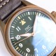 IWC スピットファイア ブロンズモデル 限定登場✨ 時が育てるブロンズの味わい ✨*モデル:CX8 オリーブグリーンダイアル*ブロンズケースの経年変化を楽しむ自動巻きクロノグラフ - 経年酸化で独自の風合いが醸成(※酸化度合いは環境により異なります 39mm×10.5mmのユニセックスサイズ *チタン合金裏蓋*(防磁・耐衝撃設計) 裏蓋に「スピットファイア戦闘機」の精密彫刻 - 50m防水(日常生活防水+水泳対応)MIYOTA 9015改 スーパーグレード機芯* 天文台検定相当の精度(日差±5秒以内 IWC スピットファイア ブロンズモデル 限定登場✨ 時が育てるブロンズの味わい ✨*モデル:CX8 オリーブグリーンダイアル*ブロンズケースの経年変化を楽しむ自動巻きクロノグラフ - 経年酸化で独自の風合いが醸成(※酸化度合いは環境により異なります 39mm×10.5mmのユニセックスサイズ *チタン合金裏蓋*(防磁・耐衝撃設計) 裏蓋に「スピットファイア戦闘機」の精密彫刻 - 50m防水(日常生活防水+水泳対応)MIYOTA 9015改 スーパーグレード機芯* 天文台検定相当の精度(日差±5秒以内