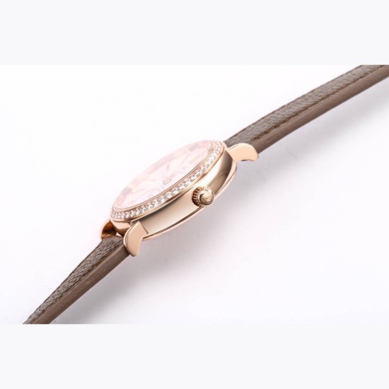 JMF匠の「芯」が生んだ最高峰モデル*IWC ポートフィノ シリーズ IW659802（谷愛凌モデル）R55 デイ＆ナイト表示自動巻き腕時計*サイズ：34mm×9.5mm 詩的なビジュアルで昼夜の移ろいを表現し、華麗なダイヤモンドセッティングと相まって、他を圧倒する美しさを実現！6時位置の星の配置は正規品と同一で、視認性抜群  - 文字盤には12個のダイヤモンドをセット  - 針とインデックスはサンレイ加工で柔らかな光沢  - 各インデックスに1つずつダイヤモンドを埋め込み、時間を見るたびに特別な気分に 