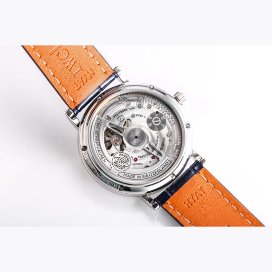 IWC アイ・ダブリュー・シー 最旬の傑作*ロングパワーリザーブ ムーンフェイズ マスター*新作コピーモデル IW544805 スケルトンケースバージョン*316L ステンレススチールケース*(鏡面研磨仕上げ)- 6時位置に小秒針(ハック機能付き) - ソリッドバーインデックスとローマ数字表示 - 12時位置のムーンフェイズ表示はオリジナルと完全一致 - 柳葉型針(時分表示) - 両面無反射コーティングサファイアクリスタルガラス*最高級輸入牛革ストラップ*独自開発自動巻き機械式ムーブメント- 高精度・ IWC アイ・ダブリュー・シー 最旬の傑作*ロングパワーリザーブ ムーンフェイズ マスター*新作コピーモデル IW544805 スケルトンケースバージョン*316L ステンレススチールケース*(鏡面研磨仕上げ)- 6時位置に小秒針(ハック機能付き) - ソリッドバーインデックスとローマ数字表示 - 12時位置のムーンフェイズ表示はオリジナルと完全一致 - 柳葉型針(時分表示) - 両面無反射コーティングサファイアクリスタルガラス*最高級輸入牛革ストラップ*独自開発自動巻き機械式ムーブメント- 高精度・