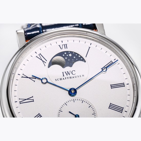 IWC アイ・ダブリュー・シー 最旬の傑作*ロングパワーリザーブ ムーンフェイズ マスター*新作コピーモデル IW544805 スケルトンケースバージョン*316L ステンレススチールケース*(鏡面研磨仕上げ)- 6時位置に小秒針(ハック機能付き) - ソリッドバーインデックスとローマ数字表示 - 12時位置のムーンフェイズ表示はオリジナルと完全一致 - 柳葉型針(時分表示) - 両面無反射コーティングサファイアクリスタルガラス*最高級輸入牛革ストラップ*独自開発自動巻き機械式ムーブメント- 高精度・ IWC アイ・ダブリュー・シー 最旬の傑作*ロングパワーリザーブ ムーンフェイズ マスター*新作コピーモデル IW544805 スケルトンケースバージョン*316L ステンレススチールケース*(鏡面研磨仕上げ)- 6時位置に小秒針(ハック機能付き) - ソリッドバーインデックスとローマ数字表示 - 12時位置のムーンフェイズ表示はオリジナルと完全一致 - 柳葉型針(時分表示) - 両面無反射コーティングサファイアクリスタルガラス*最高級輸入牛革ストラップ*独自開発自動巻き機械式ムーブメント- 高精度・