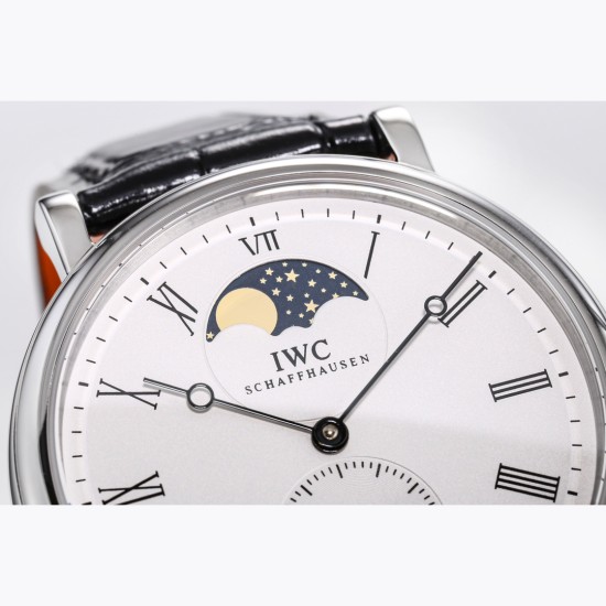 IWC アイ・ダブリュー・シー 最旬の傑作*ロングパワーリザーブ ムーンフェイズ マスター*新作コピーモデル IW544805 スケルトンケースバージョン*316L ステンレススチールケース*(鏡面研磨仕上げ)- 6時位置に小秒針(ハック機能付き) - ソリッドバーインデックスとローマ数字表示 - 12時位置のムーンフェイズ表示はオリジナルと完全一致 - 柳葉型針(時分表示) - 両面無反射コーティングサファイアクリスタルガラス*最高級輸入牛革ストラップ*独自開発自動巻き機械式ムーブメント- 高精度・ IWC アイ・ダブリュー・シー 最旬の傑作*ロングパワーリザーブ ムーンフェイズ マスター*新作コピーモデル IW544805 スケルトンケースバージョン*316L ステンレススチールケース*(鏡面研磨仕上げ)- 6時位置に小秒針(ハック機能付き) - ソリッドバーインデックスとローマ数字表示 - 12時位置のムーンフェイズ表示はオリジナルと完全一致 - 柳葉型針(時分表示) - 両面無反射コーティングサファイアクリスタルガラス*最高級輸入牛革ストラップ*独自開発自動巻き機械式ムーブメント- 高精度・