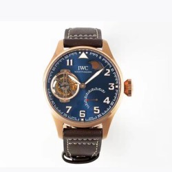 IWC リトルプリンス パイロットウォッチ 最新作 IW590302*パーペチュアルトゥールビヨン搭載！独自開発 94850ムーブメント* - 80時間パワーリザーブ  パーペチュアルトゥールビヨン機構 1時位置ムーンフェイズ表示 ，パワーリザーブ表示  - 直径46.2mm × 厚さ13.5mm  - 正面/背面/側面のカーブ形状   - サテン仕上げ加工 