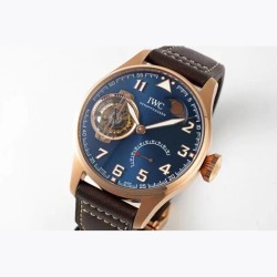 IWC リトルプリンス パイロットウォッチ 最新作 IW590302*パーペチュアルトゥールビヨン搭載！独自開発 94850ムーブメント* - 80時間パワーリザーブ  パーペチュアルトゥールビヨン機構 1時位置ムーンフェイズ表示 ，パワーリザーブ表示  - 直径46.2mm × 厚さ13.5mm  - 正面/背面/側面のカーブ形状   - サテン仕上げ加工 