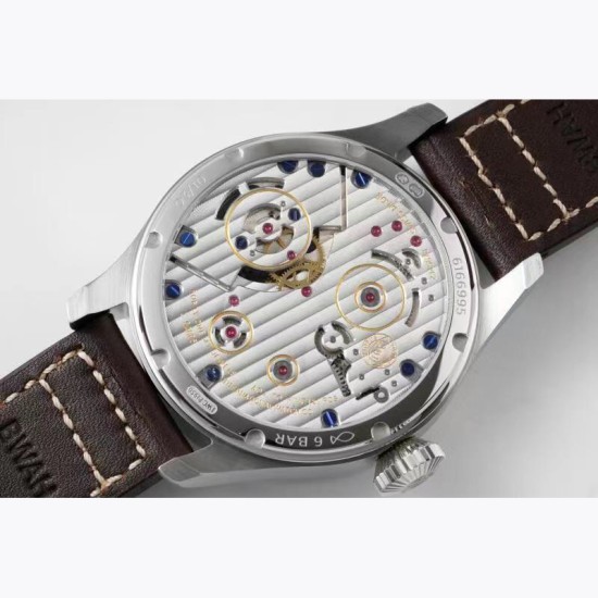 IWC リトルプリンス パイロットウォッチ 最新作 IW590302*パーペチュアルトゥールビヨン搭載!独自開発 94850ムーブメント* - 80時間パワーリザーブ パーペチュアルトゥールビヨン機構 1時位置ムーンフェイズ表示 ,パワーリザーブ表示 - 直径46.2mm × 厚さ13.5mm - 正面/背面/側面のカーブ形状 - サテン仕上げ加工 IWC リトルプリンス パイロットウォッチ 最新作 IW590302*パーペチュアルトゥールビヨン搭載!独自開発 94850ムーブメント* - 80時間パワーリザーブ パーペチュアルトゥールビヨン機構 1時位置ムーンフェイズ表示 ,パワーリザーブ表示 - 直径46.2mm × 厚さ13.5mm - 正面/背面/側面のカーブ形状 - サテン仕上げ加工
