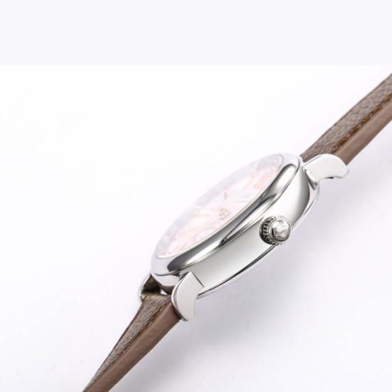 JMF.Factoryファクトリー最高傑作 - IWCポートフィーノ デイ&ナイト IW659802(谷愛凌モデル)*~市場最高峰のレプリカが誕生~*サイズ:34mm×9.5mm(超スリムケース)昼夜表示機能(詩的なビジュアル表現)ダイヤモンドセッティング(12石)3大革新ポイント* 薄さへの挑戦*・6時位置:24時間回転する昼夜表示盤(金製太陽&月モチーフ) ・文字盤:サンレイ仕上げ加工 ・各インデックスに天然ダイヤモンド(0.75ct相当)を設置 新型ムーブメント・美優達35180カスタムムーブメン JMF.Factoryファクトリー最高傑作 - IWCポートフィーノ デイ&ナイト IW659802(谷愛凌モデル)*~市場最高峰のレプリカが誕生~*サイズ:34mm×9.5mm(超スリムケース)昼夜表示機能(詩的なビジュアル表現)ダイヤモンドセッティング(12石)3大革新ポイント* 薄さへの挑戦*・6時位置:24時間回転する昼夜表示盤(金製太陽&月モチーフ) ・文字盤:サンレイ仕上げ加工 ・各インデックスに天然ダイヤモンド(0.75ct相当)を設置 新型ムーブメント・美優達35180カスタムムーブメン