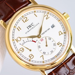IWCポートフィーノ パーペチュアルカレンダー ムーンフェイズ IW510103 - 至高の逸品が登場◆IWCが誇る傑作「ロングパワーリザーブ＆ムーンフェイズ」モデル◆・高級316Lステンレススチール製 鏡面研磨仕上げによる滑らかな質感 6時位置：スモールセコンド（ハック機能付き） 9時位置：パワーリザーブ表示 3時位置：