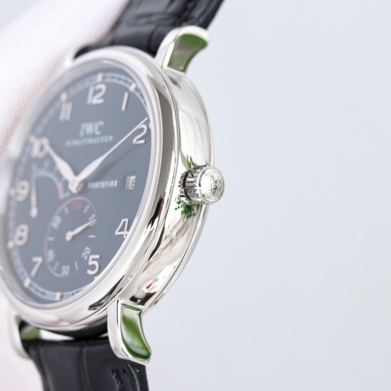 IWCポートフィーノ パーペチュアルカレンダー ムーンフェイズ IW510103 - 至高の逸品が登場◆IWCが誇る傑作「ロングパワーリザーブ&ムーンフェイズ」モデル◆・高級316Lステンレススチール製 鏡面研磨仕上げによる滑らかな質感 6時位置:スモールセコンド(ハック機能付き) 9時位置:パワーリザーブ表示 3時位置: IWCポートフィーノ パーペチュアルカレンダー ムーンフェイズ IW510103 - 至高の逸品が登場◆IWCが誇る傑作「ロングパワーリザーブ&ムーンフェイズ」モデル◆・高級316Lステンレススチール製 鏡面研磨仕上げによる滑らかな質感 6時位置:スモールセコンド(ハック機能付き) 9時位置:パワーリザーブ表示 3時位置: