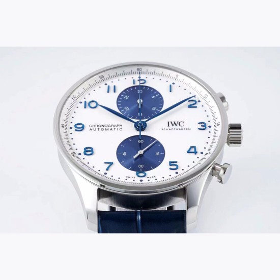 IWCポルトギーゼ IW371620 2022年最新モデル ポルトガル・クロノグラフ ムーブメントの精巧な機構が一望可能/サイズ:41mm×13mm 新設計バックル より快適でエレガントな着け心地を実現 特別カスタムムーブメントCAL.69355ベースを採用! 驚異的な精度(秒ぶれなし)正品と同一の高度な研磨技術・手首にフィットする理想的なプロポーション・両面サファイアクリスタルガラス(超高透明度)「ポルトガル・クロノグラフ」の真髄をこの価格で体感できる唯一のモデル IWCポルトギーゼ IW371620 2022年最新モデル ポルトガル・クロノグラフ ムーブメントの精巧な機構が一望可能/サイズ:41mm×13mm 新設計バックル より快適でエレガントな着け心地を実現 特別カスタムムーブメントCAL.69355ベースを採用! 驚異的な精度(秒ぶれなし)正品と同一の高度な研磨技術・手首にフィットする理想的なプロポーション・両面サファイアクリスタルガラス(超高透明度)「ポルトガル・クロノグラフ」の真髄をこの価格で体感できる唯一のモデル