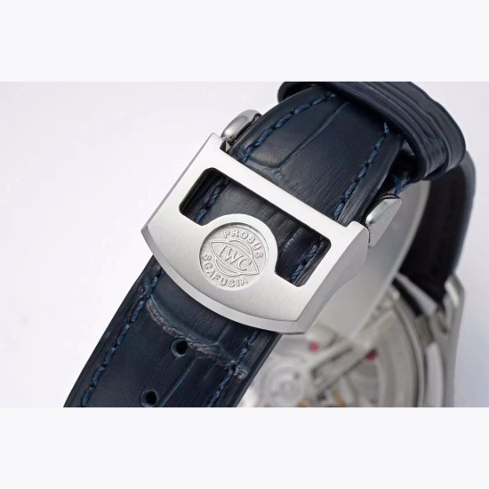 【GEファクトリー新作登場】IWCポルトギーゼ最新モデル サイズ:42mm×13mm(最適な厚みバランス)・CNC精密加工による超高精度仕上げ 前後サファイアクリスタルガラス(超高透過率無反射コーティング)Cal.82650ムーブメント▼ストラップ・最高級輸入牛革ストラップ・IWC純正クラス折り畳みバックル&ピンバックル付属▼文字盤レイアウト3つのサブダイアルで視認性向上! 3時:日付表示!6時:月表示+真ムーンフェイズ9時:曜日表示+閏年表示窓(L/1/2/3)※市場唯一の閏年機能完全再現モデル 【GEファクトリー新作登場】IWCポルトギーゼ最新モデル サイズ:42mm×13mm(最適な厚みバランス)・CNC精密加工による超高精度仕上げ 前後サファイアクリスタルガラス(超高透過率無反射コーティング)Cal.82650ムーブメント▼ストラップ・最高級輸入牛革ストラップ・IWC純正クラス折り畳みバックル&ピンバックル付属▼文字盤レイアウト3つのサブダイアルで視認性向上! 3時:日付表示!6時:月表示+真ムーンフェイズ9時:曜日表示+閏年表示窓(L/1/2/3)※市場唯一の閏年機能完全再現モデル