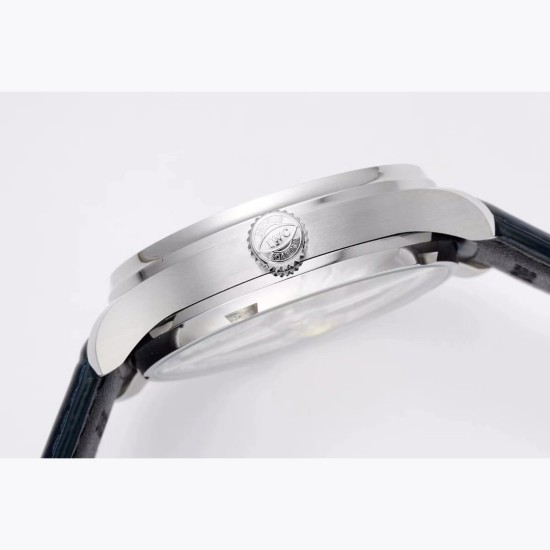 【GEファクトリー新作登場】IWCポルトギーゼ最新モデル サイズ:42mm×13mm(最適な厚みバランス)・CNC精密加工による超高精度仕上げ 前後サファイアクリスタルガラス(超高透過率無反射コーティング)Cal.82650ムーブメント▼ストラップ・最高級輸入牛革ストラップ・IWC純正クラス折り畳みバックル&ピンバックル付属▼文字盤レイアウト3つのサブダイアルで視認性向上! 3時:日付表示!6時:月表示+真ムーンフェイズ9時:曜日表示+閏年表示窓(L/1/2/3)※市場唯一の閏年機能完全再現モデル 【GEファクトリー新作登場】IWCポルトギーゼ最新モデル サイズ:42mm×13mm(最適な厚みバランス)・CNC精密加工による超高精度仕上げ 前後サファイアクリスタルガラス(超高透過率無反射コーティング)Cal.82650ムーブメント▼ストラップ・最高級輸入牛革ストラップ・IWC純正クラス折り畳みバックル&ピンバックル付属▼文字盤レイアウト3つのサブダイアルで視認性向上! 3時:日付表示!6時:月表示+真ムーンフェイズ9時:曜日表示+閏年表示窓(L/1/2/3)※市場唯一の閏年機能完全再現モデル