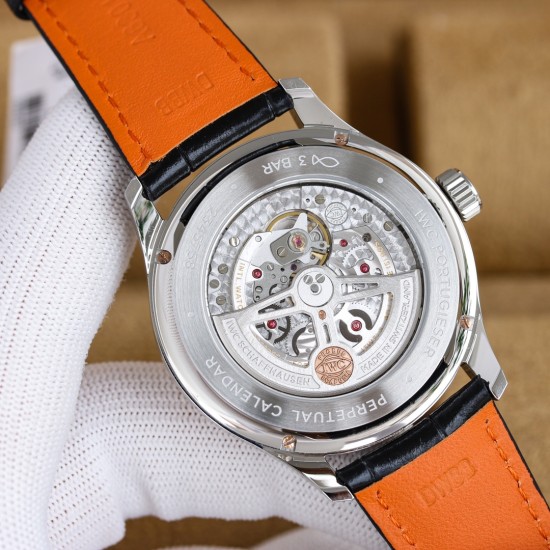 GEファクトリー最新作 隆重登場*IWCポルトギーゼ 最新モデル*時計、日付、曜日、閏年、真ムーンフェイズ、月表示を完璧に再現した至高のレプリカがついに登場。 その卓越した機能性と精巧な仕様はまさに「大器晩成」。時計愛好家の皆様、ぜひご堪能ください。- サイズ42mm×13mm(厚さは最適なバランス) - CNCトップクラス加工によるシャープで滑らかなライン- 前後サファイアクリスタルガラス 日本製9015ベースをCal.82650ムーブメントに完全改造* テンプ位置を正品と完全一致させるため、エンジ GEファクトリー最新作 隆重登場*IWCポルトギーゼ 最新モデル*時計、日付、曜日、閏年、真ムーンフェイズ、月表示を完璧に再現した至高のレプリカがついに登場。 その卓越した機能性と精巧な仕様はまさに「大器晩成」。時計愛好家の皆様、ぜひご堪能ください。- サイズ42mm×13mm(厚さは最適なバランス) - CNCトップクラス加工によるシャープで滑らかなライン- 前後サファイアクリスタルガラス 日本製9015ベースをCal.82650ムーブメントに完全改造* テンプ位置を正品と完全一致させるため、エンジ