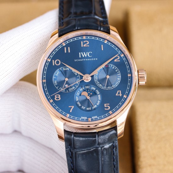 GEファクトリー最新作 隆重登場*IWCポルトギーゼ 最新モデル*時計、日付、曜日、閏年、真ムーンフェイズ、月表示を完璧に再現した至高のレプリカがついに登場。 その卓越した機能性と精巧な仕様はまさに「大器晩成」。時計愛好家の皆様、ぜひご堪能ください。- サイズ42mm×13mm(厚さは最適なバランス) - CNCトップクラス加工によるシャープで滑らかなライン- 前後サファイアクリスタルガラス 日本製9015ベースをCal.82650ムーブメントに完全改造* テンプ位置を正品と完全一致させるため、エンジ GEファクトリー最新作 隆重登場*IWCポルトギーゼ 最新モデル*時計、日付、曜日、閏年、真ムーンフェイズ、月表示を完璧に再現した至高のレプリカがついに登場。 その卓越した機能性と精巧な仕様はまさに「大器晩成」。時計愛好家の皆様、ぜひご堪能ください。- サイズ42mm×13mm(厚さは最適なバランス) - CNCトップクラス加工によるシャープで滑らかなライン- 前後サファイアクリスタルガラス 日本製9015ベースをCal.82650ムーブメントに完全改造* テンプ位置を正品と完全一致させるため、エンジ
