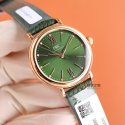 【超限定入荷】業界激震の超レアアイテム登場 IWCポートフィーノ34mm レディース自動巻きモデル 2022年アカデミー賞授賞式で多数の女性セレブが着用した 超話題のIWCポートフィーノが遂に上陸！1984年のデビュー以来、ポートフィーノシリーズは地中海のリゾート気分と永遠のエレガンスを融合させてきました。本モデルは34mmケースに進化し、より女性的で洗練されたデザインに。華奢な手首に最高のフィット感を実現！この機会を逃すな！一生ものの逸品です‼クラシックなステンレスケース 12時位置にVVSクラス南アフ