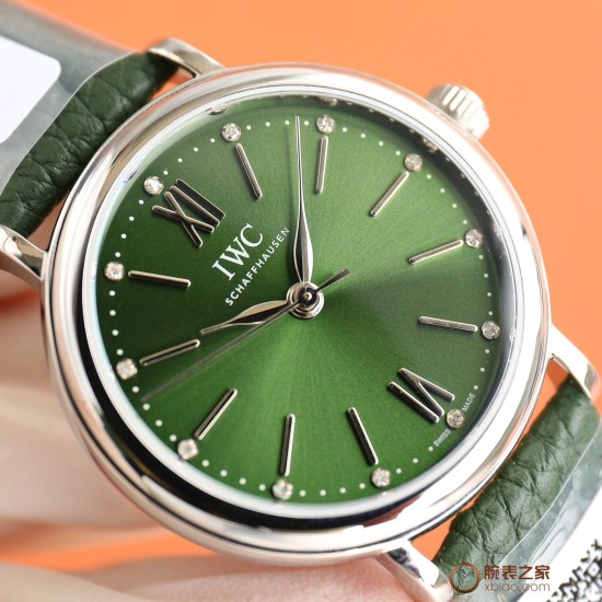 【超限定入荷】業界激震の超レアアイテム登場 IWCポートフィーノ34mm レディース自動巻きモデル 2022年アカデミー賞授賞式で多数の女性セレブが着用した 超話題のIWCポートフィーノが遂に上陸!1984年のデビュー以来、ポートフィーノシリーズは地中海のリゾート気分と永遠のエレガンスを融合させてきました。本モデルは34mmケースに進化し、より女性的で洗練されたデザインに。華奢な手首に最高のフィット感を実現!この機会を逃すな!一生ものの逸品です‼クラシックなステンレスケース 12時位置にVVSクラス南アフ 【超限定入荷】業界激震の超レアアイテム登場 IWCポートフィーノ34mm レディース自動巻きモデル 2022年アカデミー賞授賞式で多数の女性セレブが着用した 超話題のIWCポートフィーノが遂に上陸!1984年のデビュー以来、ポートフィーノシリーズは地中海のリゾート気分と永遠のエレガンスを融合させてきました。本モデルは34mmケースに進化し、より女性的で洗練されたデザインに。華奢な手首に最高のフィット感を実現!この機会を逃すな!一生ものの逸品です‼クラシックなステンレスケース 12時位置にVVSクラス南アフ