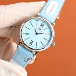 【超限定入荷】業界激震の超レアアイテム登場 IWCポートフィーノ34mm レディース自動巻きモデル 2022年アカデミー賞授賞式で多数の女性セレブが着用した 超話題のIWCポートフィーノが遂に上陸！1984年のデビュー以来、ポートフィーノシリーズは地中海のリゾート気分と永遠のエレガンスを融合させてきました。本モデルは34mmケースに進化し、より女性的で洗練されたデザインに。華奢な手首に最高のフィット感を実現！この機会を逃すな！一生ものの逸品です‼クラシックなステンレスケース 12時位置にVVSクラス南アフ