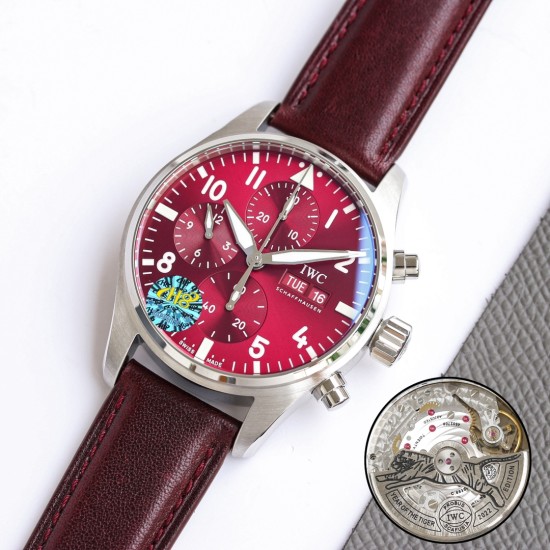 【匠の傑作】IWC(アイ・ダブリュー・シー)パイロットウォッチ新型モデルIW388101/IW388103。ステンレススチールケースは熟練の仕上げが施され、シャープで立体感のあるライン、調和の取れたカラーリングでどんなスタイルにも相性抜群。従来のパイロットウォッチよりケースサイズを41mmにコンパクト化し、現代男性ウォッチのゴールドサイズに最適化。文字盤はパイロットシリーズの伝統的なコックピット計器盤デザインを継承し、新開発のサファイアガラス裏蓋からは7750を改良した自社製ムーブメント69385型自動巻 【匠の傑作】IWC(アイ・ダブリュー・シー)パイロットウォッチ新型モデルIW388101/IW388103。ステンレススチールケースは熟練の仕上げが施され、シャープで立体感のあるライン、調和の取れたカラーリングでどんなスタイルにも相性抜群。従来のパイロットウォッチよりケースサイズを41mmにコンパクト化し、現代男性ウォッチのゴールドサイズに最適化。文字盤はパイロットシリーズの伝統的なコックピット計器盤デザインを継承し、新開発のサファイアガラス裏蓋からは7750を改良した自社製ムーブメント69385型自動巻