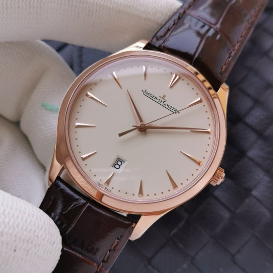 ウルトラシン マスターコントロール~驚異の薄さ、本物の美しさ~ジャガー・ルクルト (Jaeger-LeCoultre) ウルトラシン マスターコントロール Q1288420 日本製9015ムーブメントを*Cal.896仕様*に完全改造*直径40mm × 厚さ8.0mm (驚異的な薄さ) 316Lステンレススチール,サファイアクリスタルガラス (純正品と見紛う透明度), 高級牛皮製 + デプロイメントバックル, 3気圧(30m) *TWC最新作 - 18ヶ月の歳月をかけた渾身の一品*TWC最新作 - 18ヶ ウルトラシン マスターコントロール~驚異の薄さ、本物の美しさ~ジャガー・ルクルト (Jaeger-LeCoultre) ウルトラシン マスターコントロール Q1288420 日本製9015ムーブメントを*Cal.896仕様*に完全改造*直径40mm × 厚さ8.0mm (驚異的な薄さ) 316Lステンレススチール,サファイアクリスタルガラス (純正品と見紛う透明度), 高級牛皮製 + デプロイメントバックル, 3気圧(30m) *TWC最新作 - 18ヶ月の歳月をかけた渾身の一品*TWC最新作 - 18ヶ