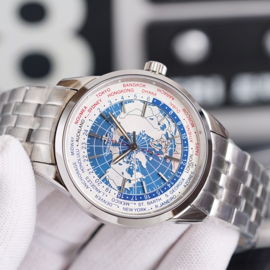 ジャガー・ルクルト Jaeger-LeCoultre ゲオパシフィック オブザヴァトリーシリーズの腕時計です。時計ケースの素材:316精鋼を使用して作られており、内部には12個の超強力ルミナスが配置されています。ムーブメント:772型のオートマチックムーブメントを搭載しています。時計の指針:超強力ルミナス/時計ガラス:サファイアガラス/時計ケース径:41.6mm.11.84mm/時計ベルト:着脱が容易な機能を強化しており、オリジナルのベルト留め具が付いています。 ジャガー・ルクルト Jaeger-LeCoultre ゲオパシフィック オブザヴァトリーシリーズの腕時計です。時計ケースの素材:316精鋼を使用して作られており、内部には12個の超強力ルミナスが配置されています。ムーブメント:772型のオートマチックムーブメントを搭載しています。時計の指針:超強力ルミナス/時計ガラス:サファイアガラス/時計ケース径:41.6mm.11.84mm/時計ベルト:着脱が容易な機能を強化しており、オリジナルのベルト留め具が付いています。
