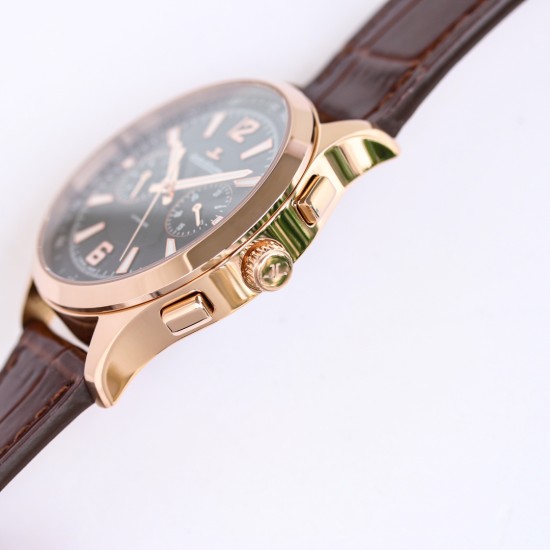 ジャガー ルクルトJaeger-LeCoultre【TW Factory 】蔵出しの逸品——ジャガー・ルクルト ノルサルトシリーズの腕時計、上品で繊細な魅力があります!【素晴らしい細部】316L精鋼の素材を使用し、CNCのトップクラスの技術で研磨しており、全体的な文字盤の質感を一段と向上させています。ケース径は41mmX11.9mmムーブメントは751Hで、防水性能は水深50mです。文字盤チームは多層の技術的なネックを突破し、完璧を目指し、12の目盛りの細部に至るまで徹底的にこだわり、太陽放射状の飾り模様 ジャガー ルクルトJaeger-LeCoultre【TW Factory 】蔵出しの逸品——ジャガー・ルクルト ノルサルトシリーズの腕時計、上品で繊細な魅力があります!【素晴らしい細部】316L精鋼の素材を使用し、CNCのトップクラスの技術で研磨しており、全体的な文字盤の質感を一段と向上させています。ケース径は41mmX11.9mmムーブメントは751Hで、防水性能は水深50mです。文字盤チームは多層の技術的なネックを突破し、完璧を目指し、12の目盛りの細部に至るまで徹底的にこだわり、太陽放射状の飾り模様