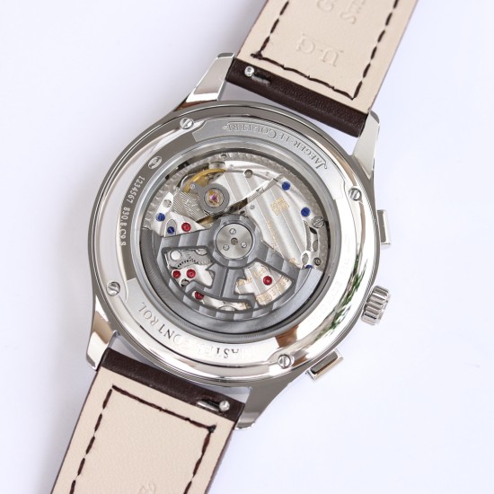 ジャガー ルクルトJaeger-LeCoultre【TW Factory 】蔵出しの逸品——ジャガー・ルクルト ノルサルトシリーズの腕時計、上品で繊細な魅力があります!【素晴らしい細部】316L精鋼の素材を使用し、CNCのトップクラスの技術で研磨しており、全体的な文字盤の質感を一段と向上させています。ケース径は41mmX11.9mmムーブメントは751Hで、防水性能は水深50mです。文字盤チームは多層の技術的なネックを突破し、完璧を目指し、12の目盛りの細部に至るまで徹底的にこだわり、太陽放射状の飾り模様 ジャガー ルクルトJaeger-LeCoultre【TW Factory 】蔵出しの逸品——ジャガー・ルクルト ノルサルトシリーズの腕時計、上品で繊細な魅力があります!【素晴らしい細部】316L精鋼の素材を使用し、CNCのトップクラスの技術で研磨しており、全体的な文字盤の質感を一段と向上させています。ケース径は41mmX11.9mmムーブメントは751Hで、防水性能は水深50mです。文字盤チームは多層の技術的なネックを突破し、完璧を目指し、12の目盛りの細部に至るまで徹底的にこだわり、太陽放射状の飾り模様