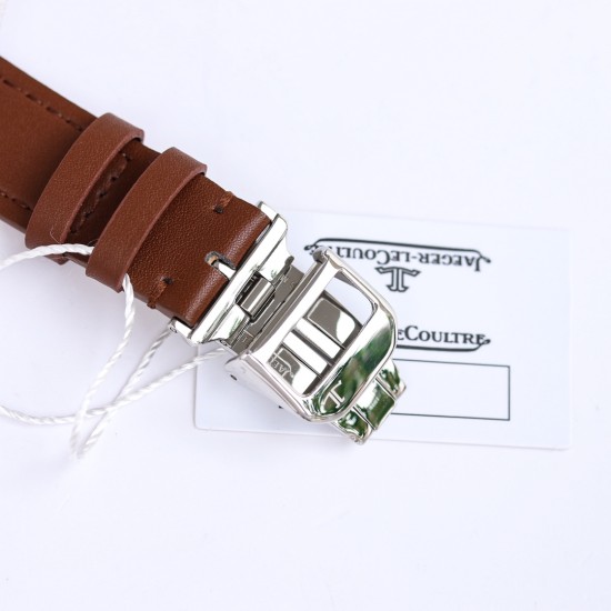 ジャガー ルクルトJaeger-LeCoultre【TW Factory 】蔵出しの逸品——ジャガー・ルクルト ノルサルトシリーズの腕時計、上品で繊細な魅力があります!【素晴らしい細部】316L精鋼の素材を使用し、CNCのトップクラスの技術で研磨しており、全体的な文字盤の質感を一段と向上させています。ケース径は41mmX11.9mmムーブメントは751Hで、防水性能は水深50mです。文字盤チームは多層の技術的なネックを突破し、完璧を目指し、12の目盛りの細部に至るまで徹底的にこだわり、太陽放射状の飾り模様 ジャガー ルクルトJaeger-LeCoultre【TW Factory 】蔵出しの逸品——ジャガー・ルクルト ノルサルトシリーズの腕時計、上品で繊細な魅力があります!【素晴らしい細部】316L精鋼の素材を使用し、CNCのトップクラスの技術で研磨しており、全体的な文字盤の質感を一段と向上させています。ケース径は41mmX11.9mmムーブメントは751Hで、防水性能は水深50mです。文字盤チームは多層の技術的なネックを突破し、完璧を目指し、12の目盛りの細部に至るまで徹底的にこだわり、太陽放射状の飾り模様