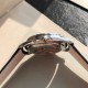ジャガー ルクルトJaeger-LeCoultre ジャガー・ルクルト 月相マスターシリーズ。最もコストパフォーマンスの高い男性用腕時計、ジャガー・ルクルト マスターが入荷しました!2021年の新モデルで、月相盤の変化をあなたに見せてくれます。(時計ケースの直径は39mm、ケースの厚さは9.9mm)。6時位置のサブダイヤルには陽暦と陰暦(月相)の両方の日付表示があり、月相は1ヶ月で1周します。すべての機能がそろっています。【月相盤】3Dメタル製の月相です。【ムーブメント】腕時計の盤面を側面から見ると、わず ジャガー ルクルトJaeger-LeCoultre ジャガー・ルクルト 月相マスターシリーズ。最もコストパフォーマンスの高い男性用腕時計、ジャガー・ルクルト マスターが入荷しました!2021年の新モデルで、月相盤の変化をあなたに見せてくれます。(時計ケースの直径は39mm、ケースの厚さは9.9mm)。6時位置のサブダイヤルには陽暦と陰暦(月相)の両方の日付表示があり、月相は1ヶ月で1周します。すべての機能がそろっています。【月相盤】3Dメタル製の月相です。【ムーブメント】腕時計の盤面を側面から見ると、わず